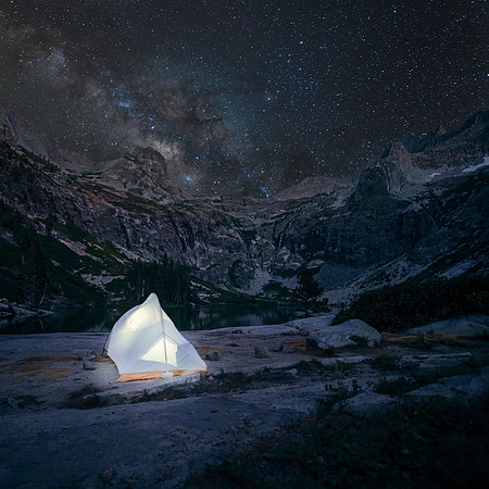 Mo Tent with Milky Way